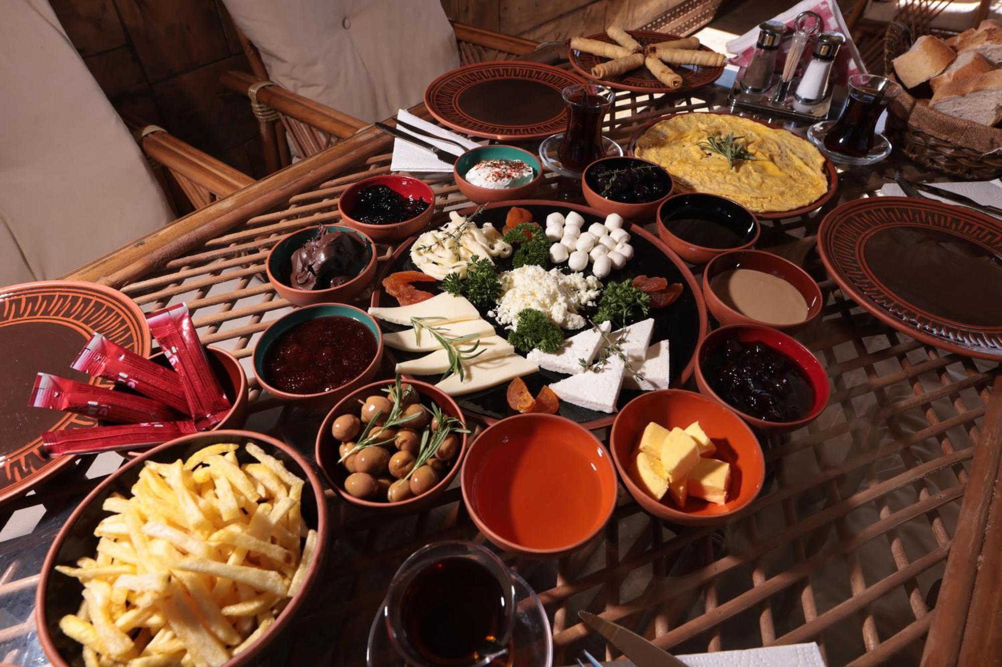 Stone Owl Otel & Restaurant 우치사르 외부 사진